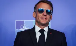 NATO zirvesinde dikkat çekmişti: Macron neden güneş gözlüğü takıyor?