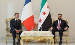 Macron'dan Suriye'ye tarihi ziyaret! Esad sonrası Şam’a giden ilk AB lideri oldu