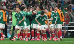 Dünya Kupası'nda Meksika dalgası! Gol yemeden son 16’ya yükseldiler