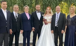 Meral Akşener düğünde ortaya çıktı! Nikah şahidi oldu, genç çifte anlamlı hediye