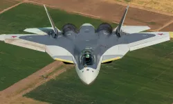 Rusya'nın son teknoloji savaş uçağı Su-57, Moskova'da düştü
