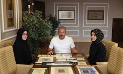 Pursaklar Hanımevlerinde hazırlanan eserler Başkan Ertuğrul Çetin'den tam not aldı