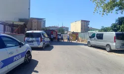 Sultanbeyli'de çalışma sırasında işçiler çatının altında kaldı: 1'i ağır 2 yaralı