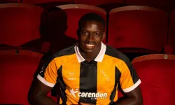 Hull City, Senegalli stoper Nobel Mendy'yi kadrosuna kattı
