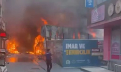 Gebze'de metro şantiyesinde çıkan yangın iş yerlerine sıçradı