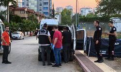 Husumetlisi ile eşini iş yerinde, oğlunu araçta vurdu: Baba ve oğlu öldü, anne yaralı