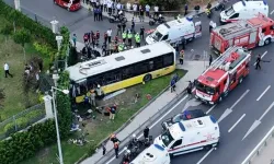 2 kişinin öldüğü İETT otobüsü kazasına neden olan otomobil sürücüsü adliyeye sevk edildi