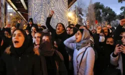 İran'da, cinsel saldırı düzenleyen şahsı ve kocasını öldüren kadın idam edildi!
