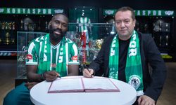 Beşiktaş'ın eski futbolcusu resmen Konyaspor'da: 2 yıllık imzayı attı