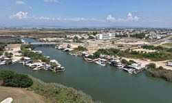 Antalya'nın doğal güzelliği Köprüçay'ın kıyıları kaçak yapılarla işgal edildi!