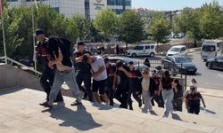 Ormana götürdükleri kişiye kadın kıyafeti giydirip videosunu çektiler: 6 gözaltı