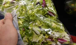 Uzman isimden endişe yaratan uyarı: 'Paketli salatalardan uzak durun'