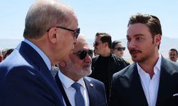 Ünlü şarkıcıdan Erdoğan'a: 'Gözümü kırpmadan ömrümden yılları ona veririm!'
