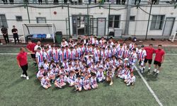 Sincan Belediyespor Yaz Futbol Okulu’nda genç yetenekler sahada