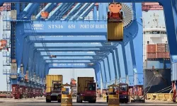 Türkiye'den Lübnan’a 40 palet ilaç yardımı