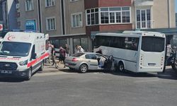 Halk otobüsü ile otomobil çarpıştı: 7 yaralı