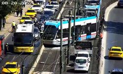 İstanbul'da tramvay raydan çıktı!