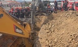 İnşaat alanında göçük: 1 işçi toprak altında kaldı!