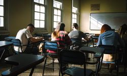 Üniversiteli gençlerin yüzde 45'i depresyon ya da kaygı belirtisi gösteriyor