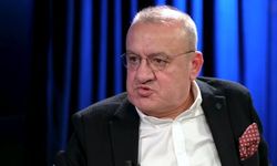 Prof. Dr. Uğur Emek kimdir?