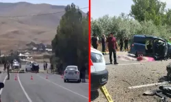 Van'da iki araç kafa kafaya çarpıştı: 2 ölü, 9 yaralı