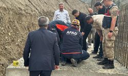 Yol genişletme çalışması yapılan alana uçan otomobildeki 3 kişi öldü