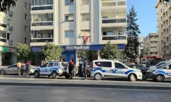 İzmir'de banka soygunu: Polis ekipleri alarma geçti