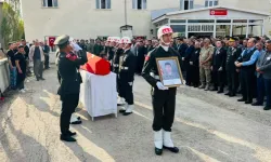 Iğdır'da şehit olan asker memleketi Hakkari'de defnedildi