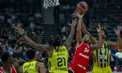 Fenerbahçe, Süper Kupa yarı finalinde Olympiakos'a yenildi
