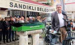 30 yıldır seçimlerde 19 kez aday olan Menderes Koçak hayatını kaybetti
