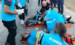 Elazığ’da minibüs uçuruma yuvarlandı: 5'i ağır 13 yaralı