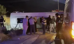 Gaziantep’te yolcu minibüsü ile otomobil çarpıştı: 5 ölü, çok sayıda yaralı var