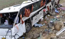 İran'da yolcu otobüsü devrildi: 11 ölü, 24 yaralı