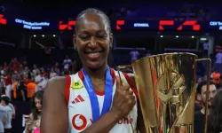 Sinead Jack-Kısal, İstiklal Marşı’nı okurken gözyaşlarını tutamadı