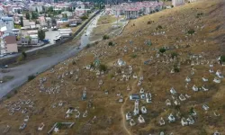 Bir günlük bebeği ağzına peçete koyup gömdüler: Anne ve anneanne tutuklandı