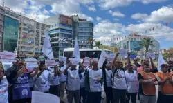 Ödenemeyen faturalar, belediye önünde: Konak Belediyesi emekçileri, iş bırakacak