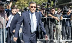 Melih Gökçek'ten gazetecilere tepki: 'Haddini bilmeyenleri ikaz ediyorum!'