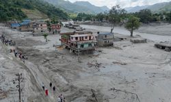 Nepal'deki selde can kaybı 1003'e yükseldi