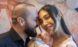 Özlem Ada Şahin bebeğine 40 uçurma banyosu yaptırdı