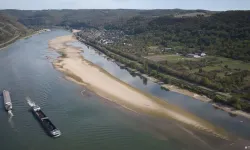 Ren Nehri kuruyor