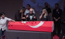 Serhat Kılıç için Harbiye Muhsin Ertuğrul Sahnesi'nde tören düzenlendi