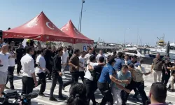 Silivri'de arama kurtarma çalışmalarını takip eden kameramana saldırı!
