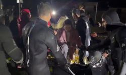 Sarıyer'de stüdyoda mahsur kalan Demet Özdemir ve Murat Boz botla kurtarıldı