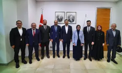 AK Parti'nin desteklediği adaya karşı seçimi kazanan Baro Başkanı Saka'dan AK Parti’ye ziyaret