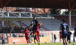 Boluspor evinde Antalyaspor'a mağlup oldu
