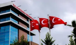 Bayraklı Belediyesi’ne operasyon: Eski belediye başkanı dahil 45 gözaltı
