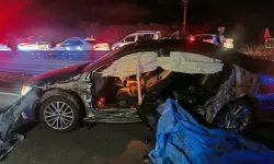 Bingöl'de bariyere çarpan otomobildeki 2 kişi öldü