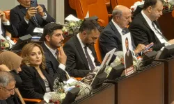 Erdoğan'ın da katıldığı Meclis açılış töreninde Can Atalay dövizleri açıldı!