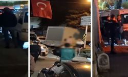 Çıplak halde markete girip müşterilere saldıran şahsı polis otomobilin altında yakaladı