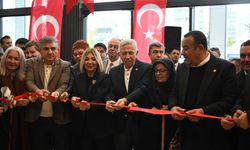 Cumhuriyet yüzme havuzu spot kompleksi açıldı